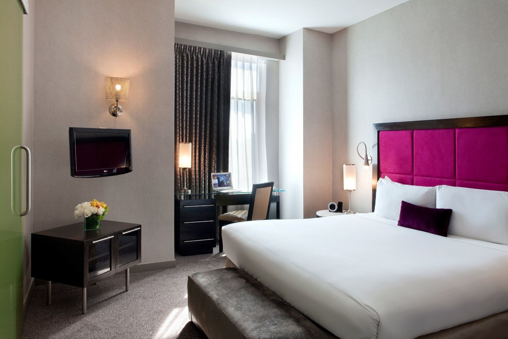 Gansevoort Meatpacking Hotel Nova Iorque Exterior foto A bedroom at the hotel